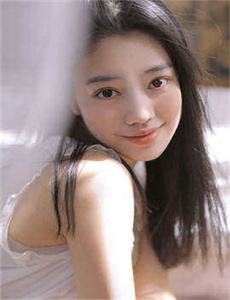 王妃两奶头被两男人大力拉扯-男女影院yyyyyyyyyy